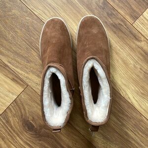 Women’s Sketchers Street Cleats Boots Chesnut Sheepskin Size 10 NWT